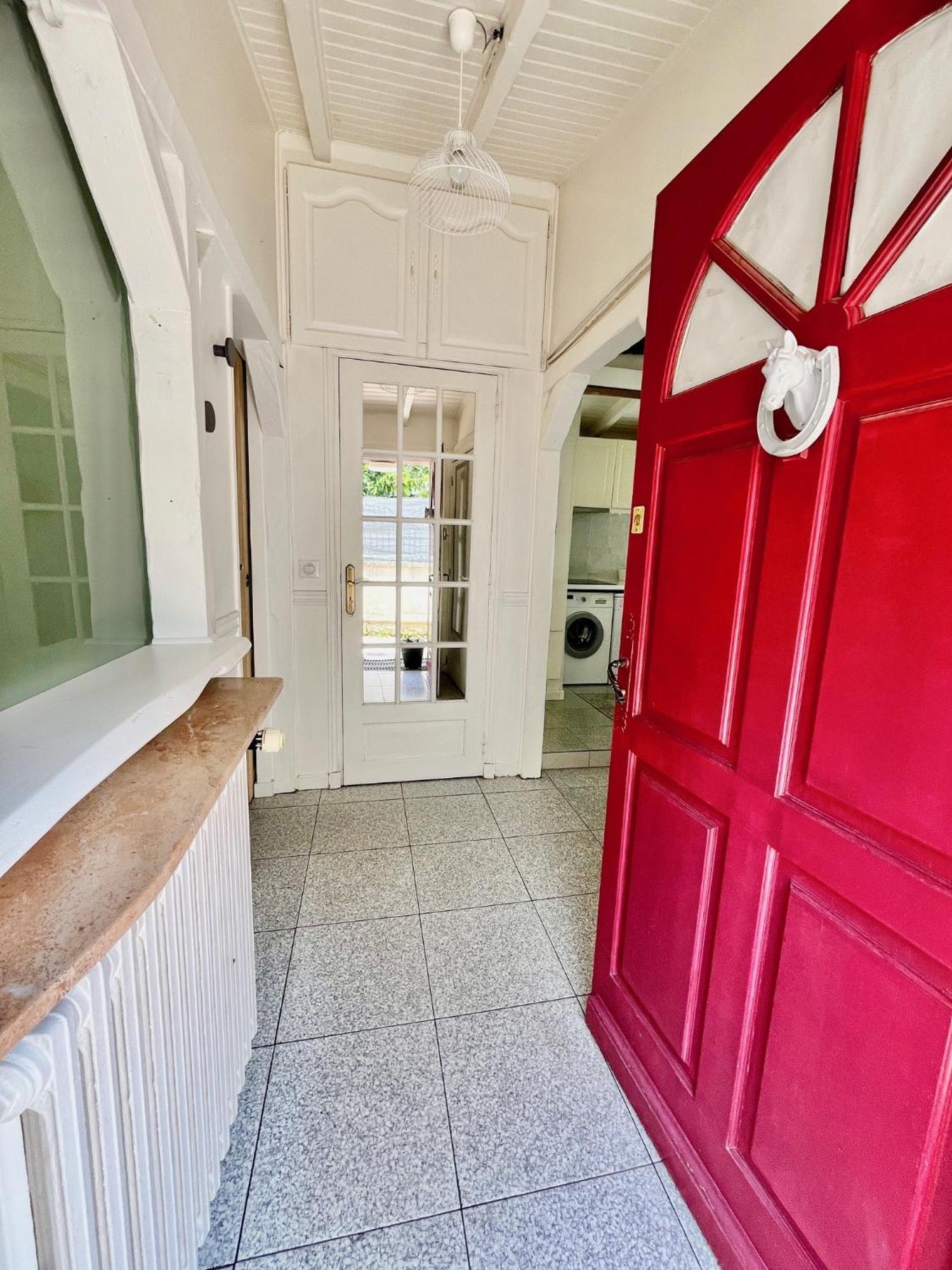 Little House 2 Bedrooms -terrace, Center Near Paris And Orly *